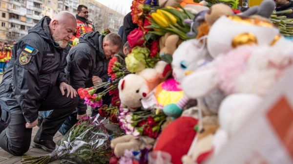 Российский удар по Днепру: спасательная операция завершена, власти говорят о 45 погибших