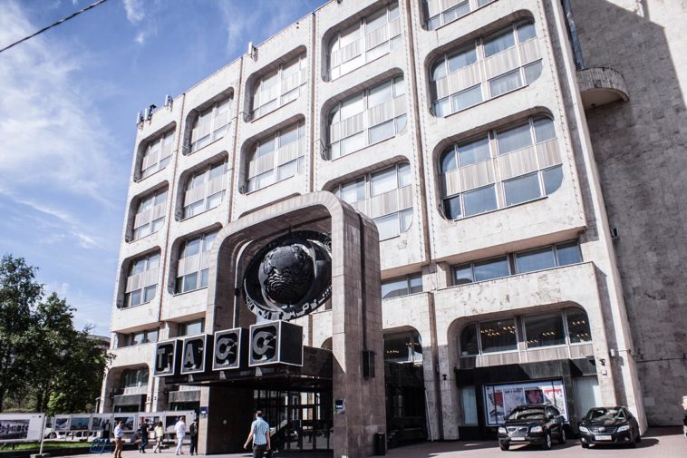 ТАСС потратил почти 7 млн рублей на автомобиль бизнес-класса «для обновления автопарка»